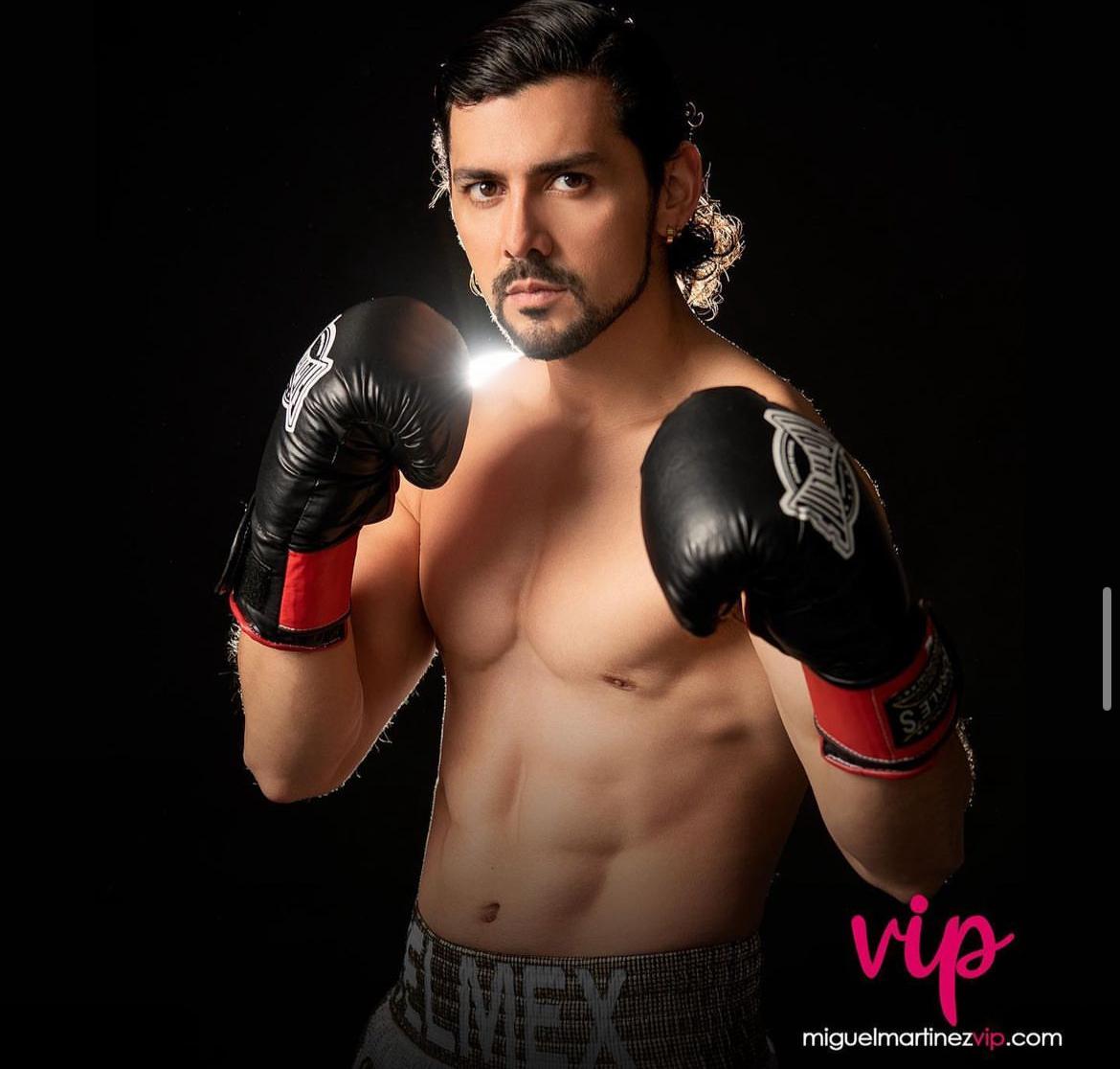 Miguel Martínez actor vip fotos para adultos