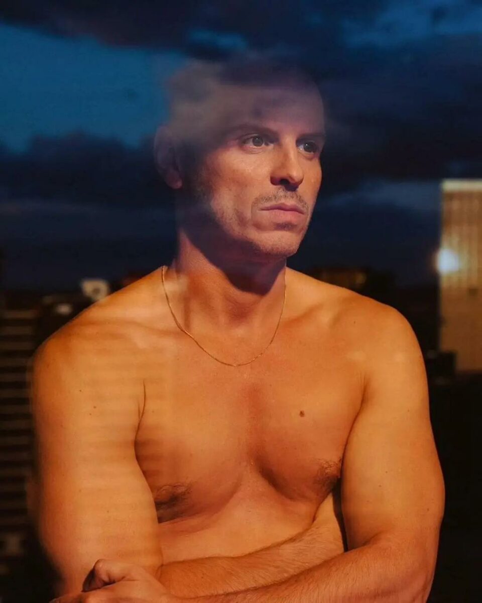 Todos somos extraños