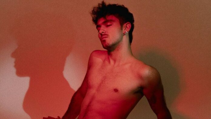 Joaquín Bondoni gay actor sexualidad y pareja biografía papás por conveniencia