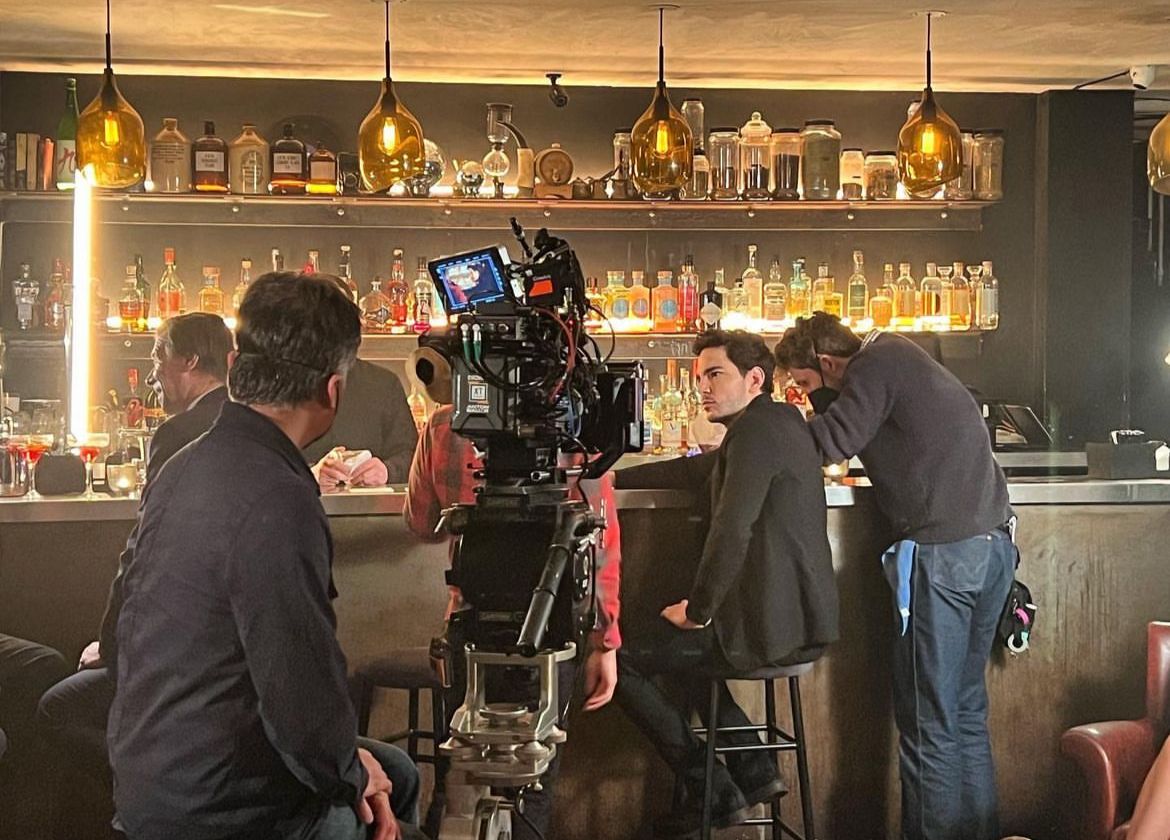 actor en las grabaciones de la película gay