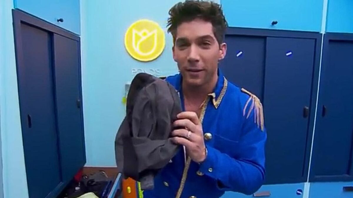 Mauricio Garza la casa de los famosos méxico conductor con calzones de Nicola Porcella