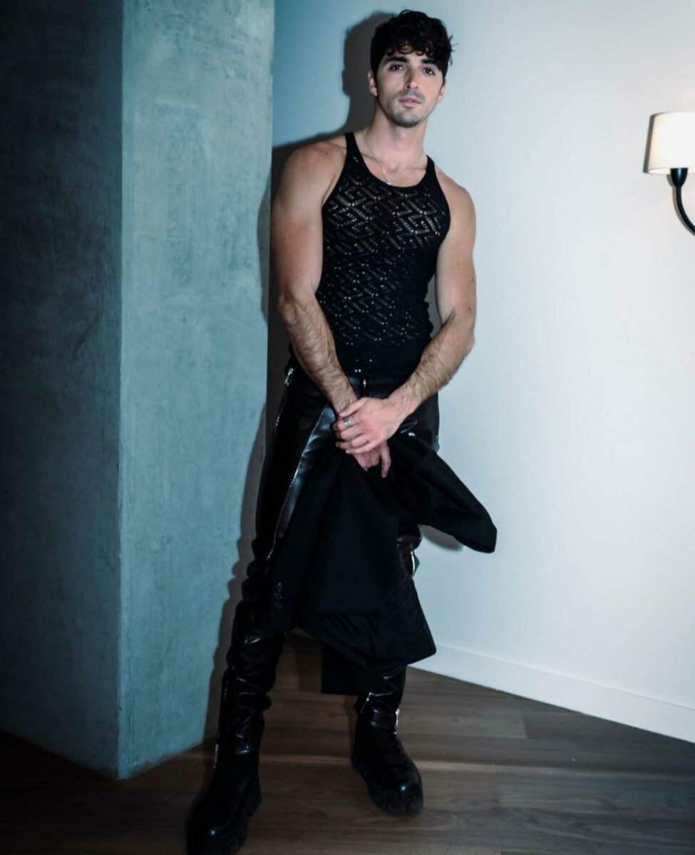 Taylor Zakhar Perez actor de red white and royal blue fotos biografía