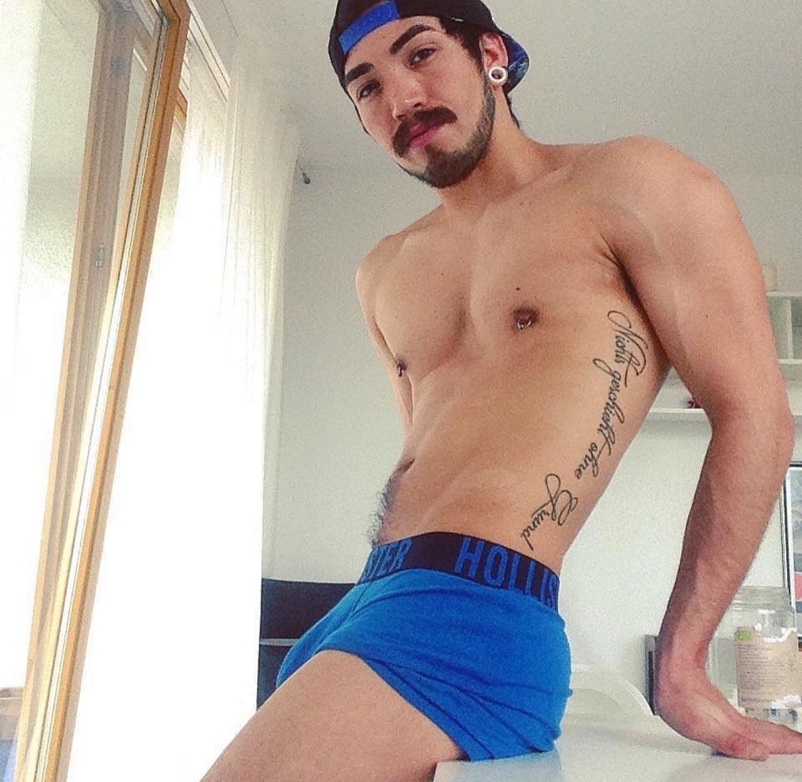 Alexis Belfort actores chilenos chile de cine gay porno