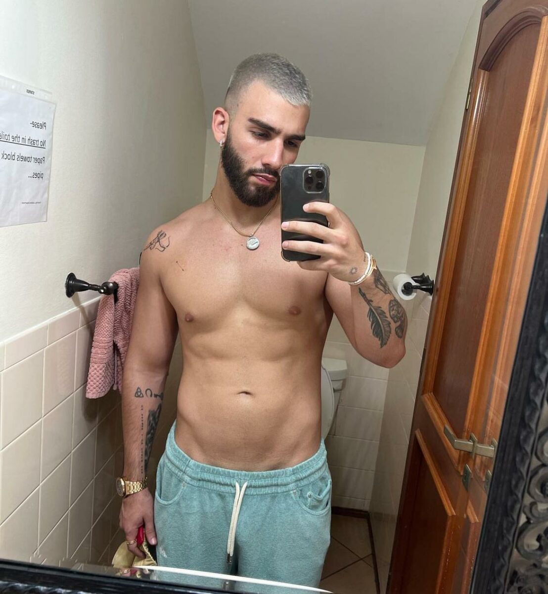 Manuel Turizo fotos sin playera 