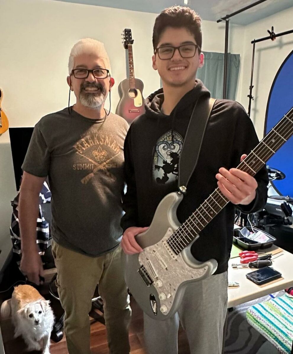 Max Pelayo actor de aristóteles y dante descubren los secretos del universo biografía sexualidad pareja