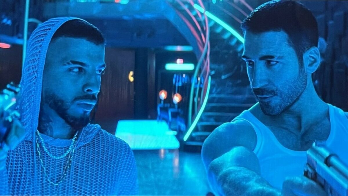 Rauw Alejandro y Miguel Ángel Silvestre Sky Rojo 3