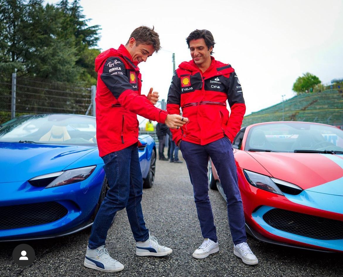 Charles Leclerc y Carlos Sainz pilotos de ferrari