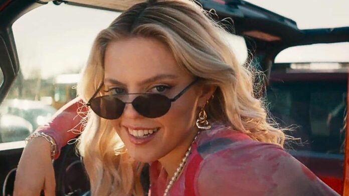 chicas-pesadas-el-musical-mean-girls-estreno-trailer-fotos-reparto-elenco-renee-rapp-regina-george Mean Girls The Musical Chicas Pesadas el musical elenco reparto estreno 2024 reneé rapp regina george tráiler