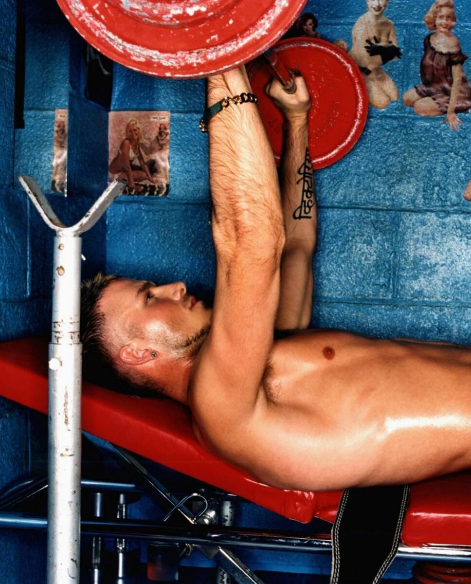 fotos del futbolista en el gimnasio