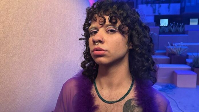 Felix Mufti sex education temporada 4 sexualidad roman pareja biografia