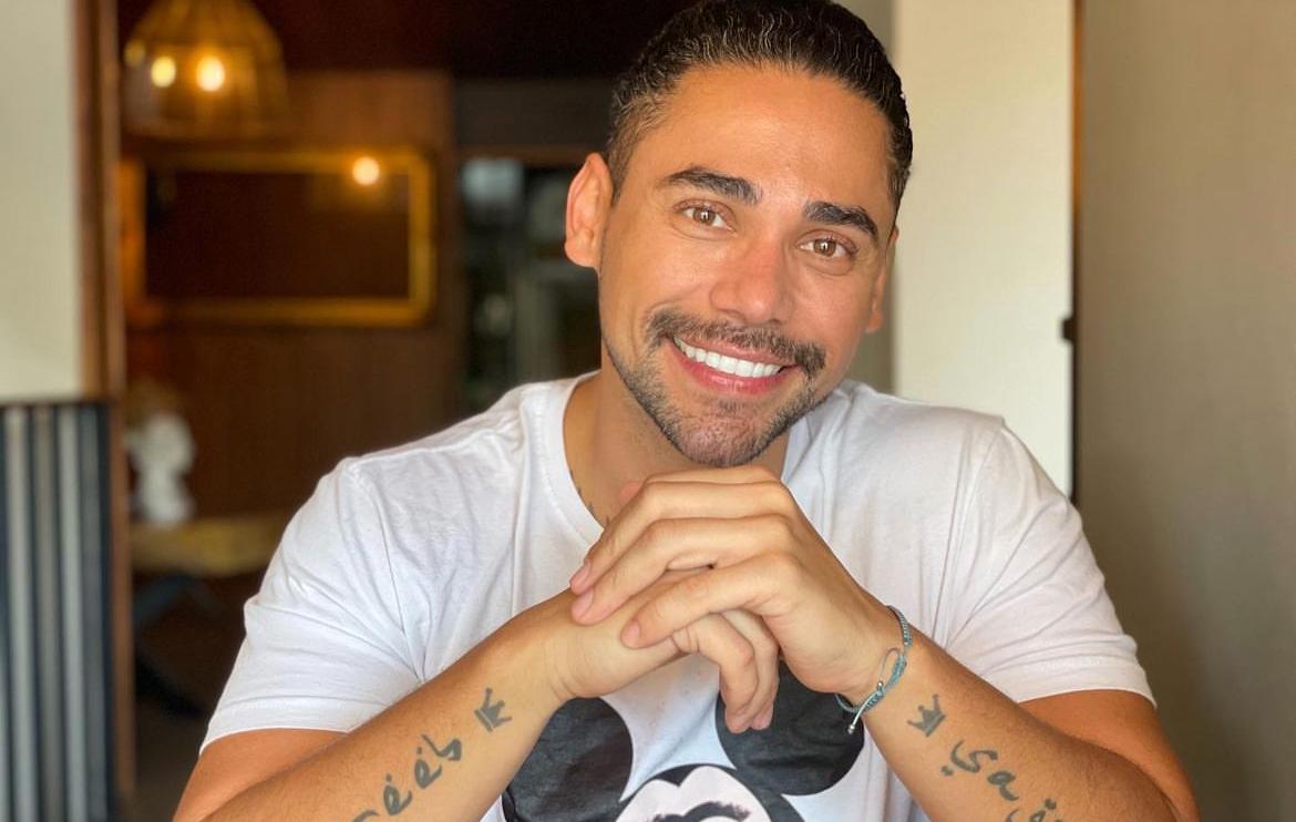 Conductor y participante de Hotel VIP