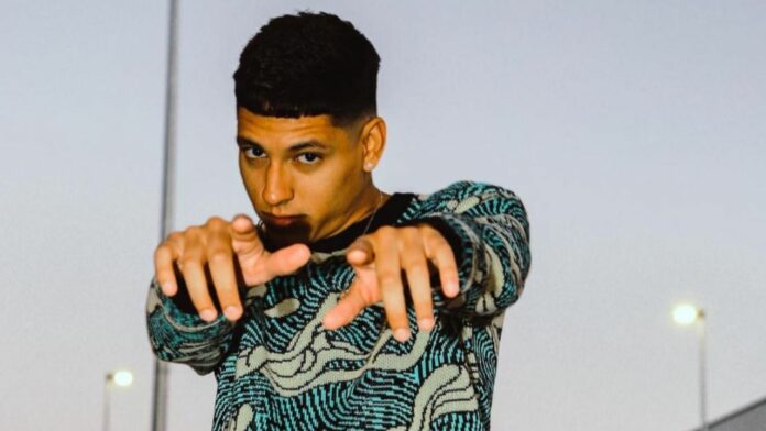 La Cruz cantante gay de reguetón biografía fotos