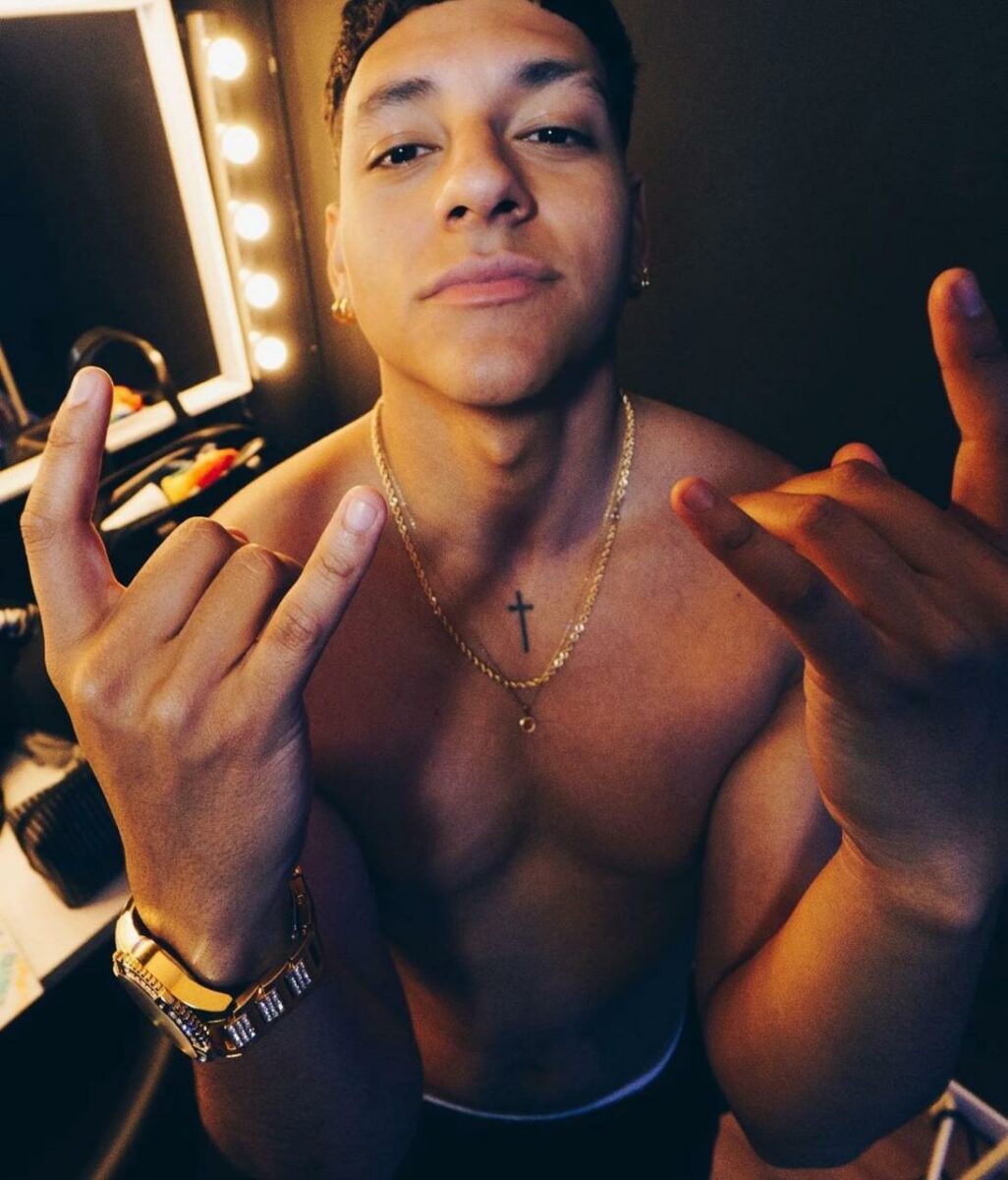La Cruz cantante gay de reguetón