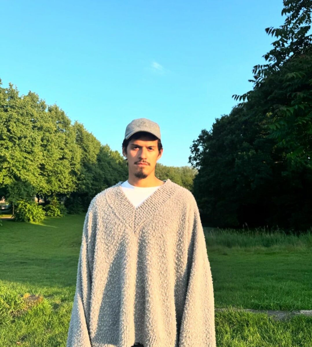 Omar Apollo cantante actor fotos biografía