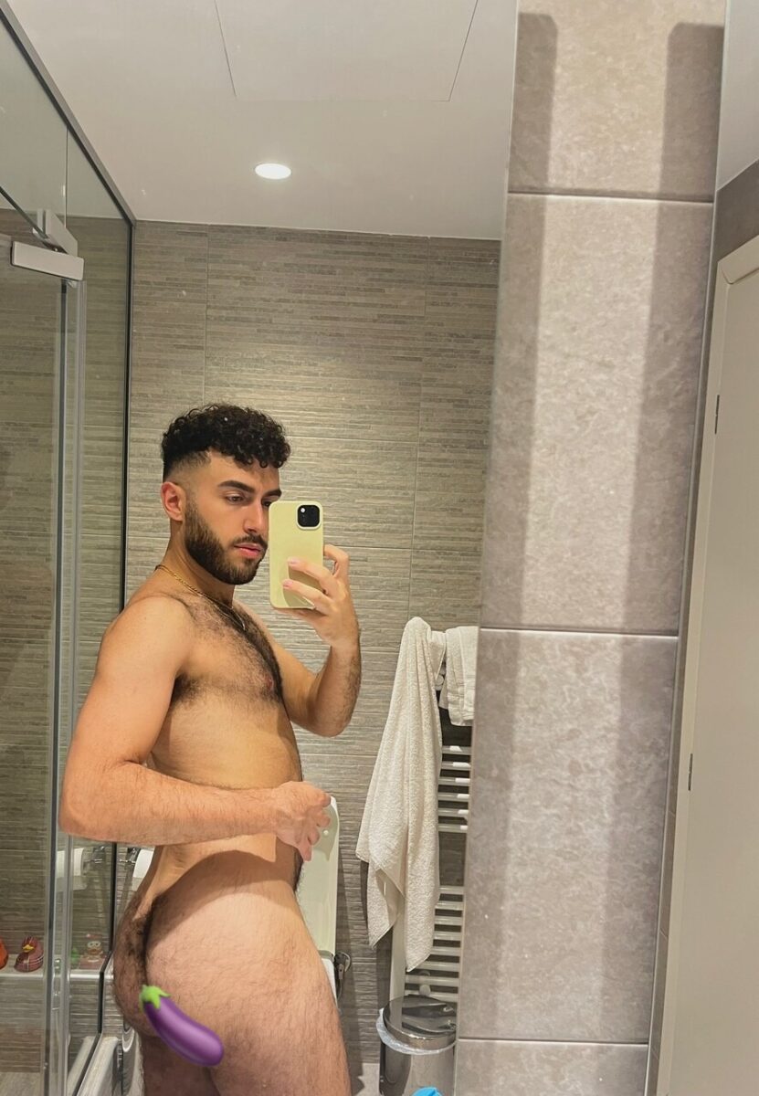 Pythia foto drag queen sin ropa