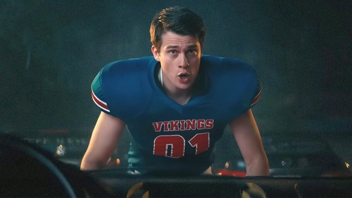 Nicholas Galitzine actor de bottoms película el club de las peleadoras