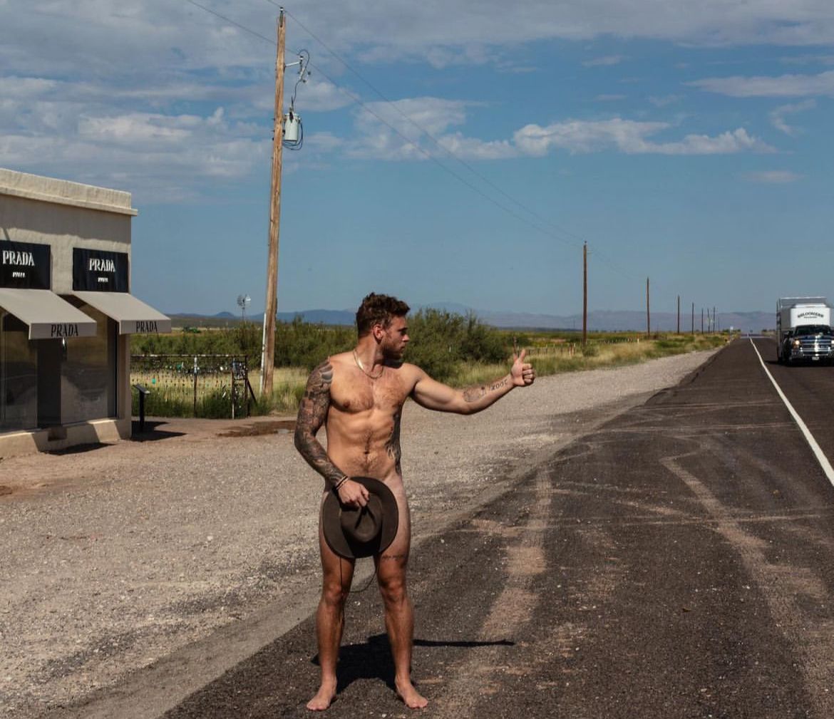 Gus Kenworthy sin ropa