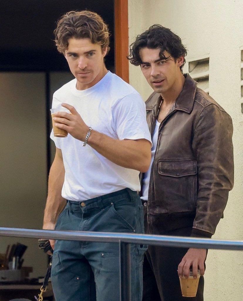 Spencer Neville Joe Jonas fotos juntos