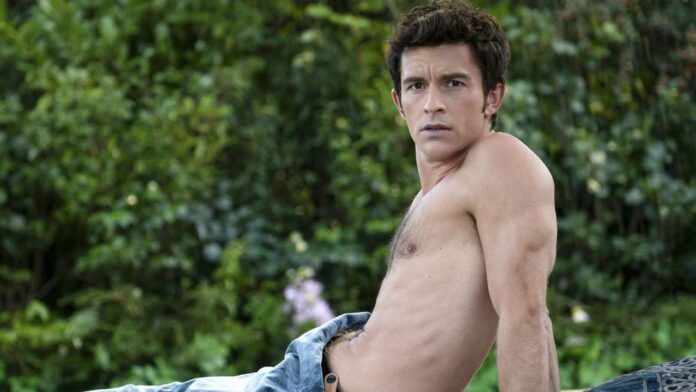 jonathan-bailey-novio-pareja-gay-actor-bridgerton-fellow-travelers Jonathan bailey bridgerton novio