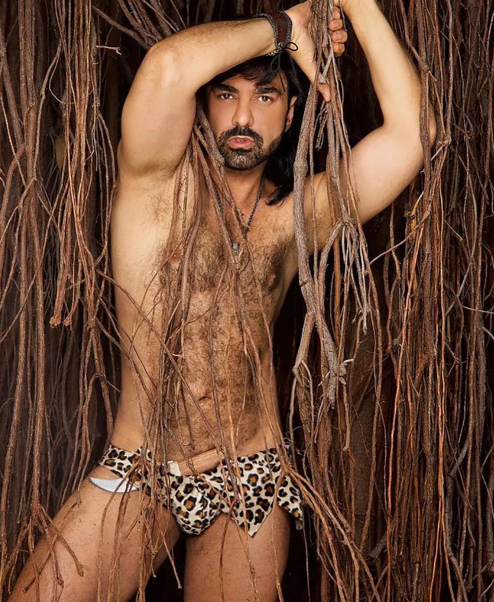 Albertano famosos fotos en tanga