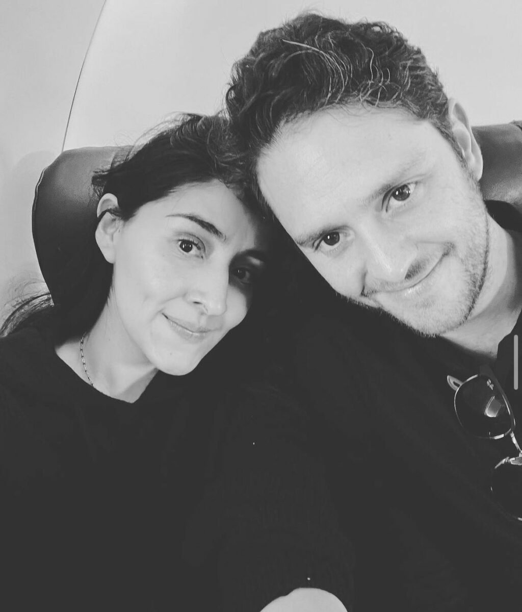 Samantha aquino y christopher uckermann