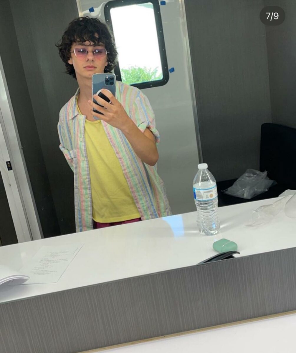 Reese Gonzáles actor de aristóteles y dante en set 