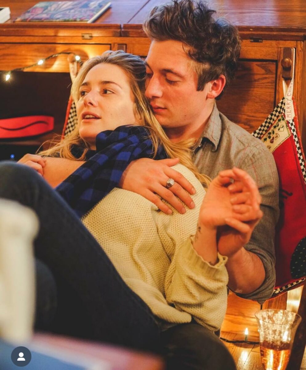 Actor con Addison Timlin