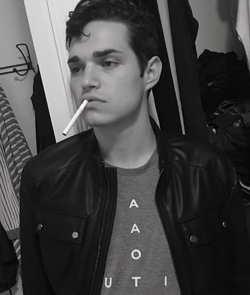 Princess Poppy fuera de drag fotos