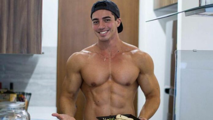 Rodrigo romeh modelo influencer fitness biografía sexualidad pareja novia gay