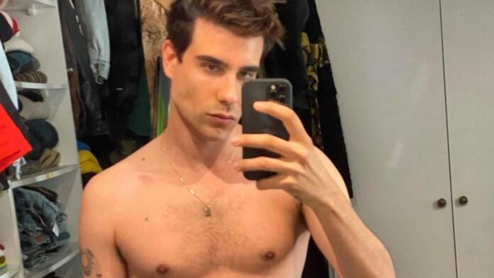 Javier Calvo actor productor español lgbt gay instagram fotos en ropa interior foto