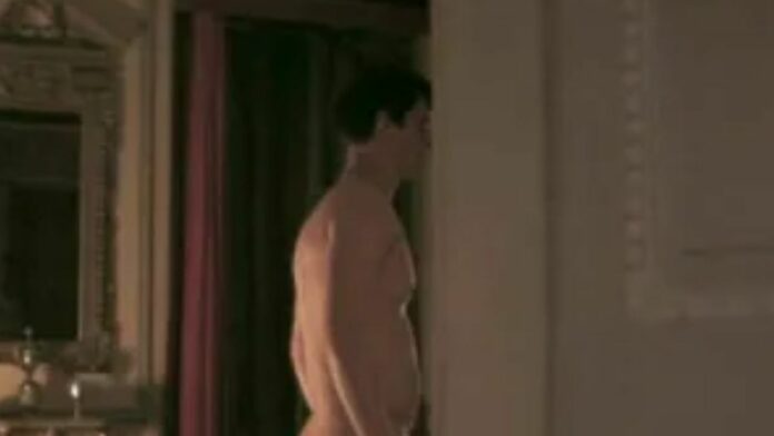 Nicholas Galitzine actor de red white and royal blue y mary and george sexualidad pareja biografía