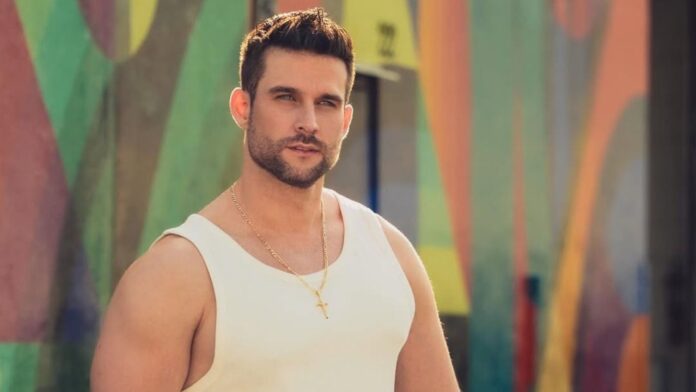 Clovis Nienow actor modelo la casa de los famosos 4 biografía sexualidad pareja fotos videos