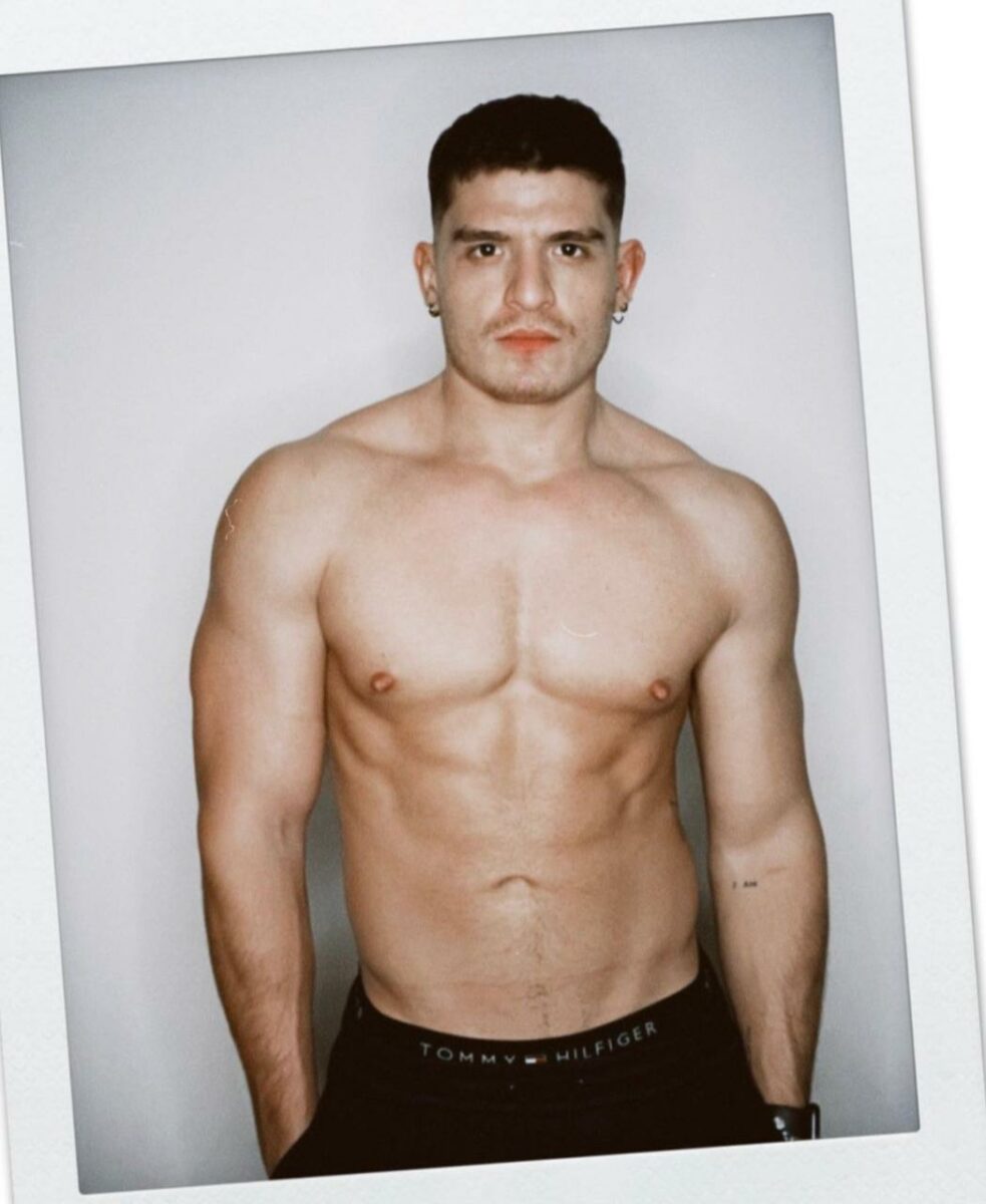 Cruz Ayon videos fotos bailarín de Kenia Os sexualidad pareja gay