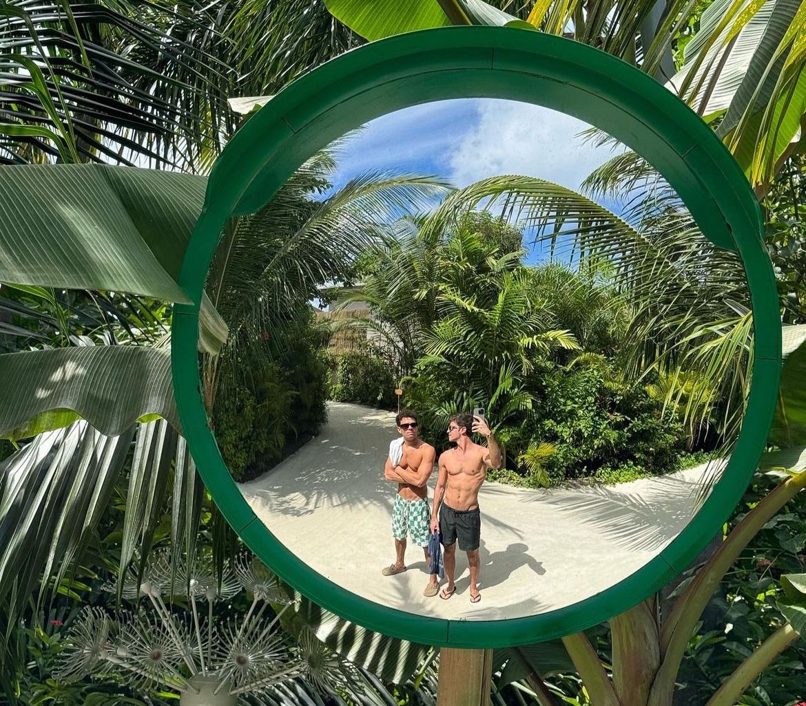 Rafael Portugal y actor de élite en Maldivas