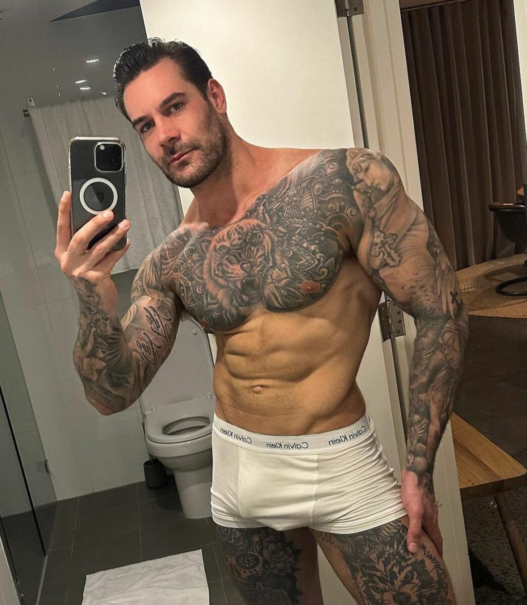 Papi Kocic actor en calzones