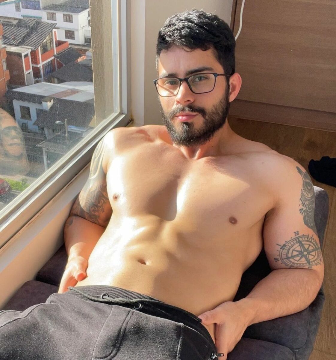 Jeff Vivas biografía sexualidad gay pareja