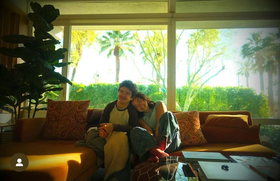 Gaten Matarazzo Lizzy Yu novia