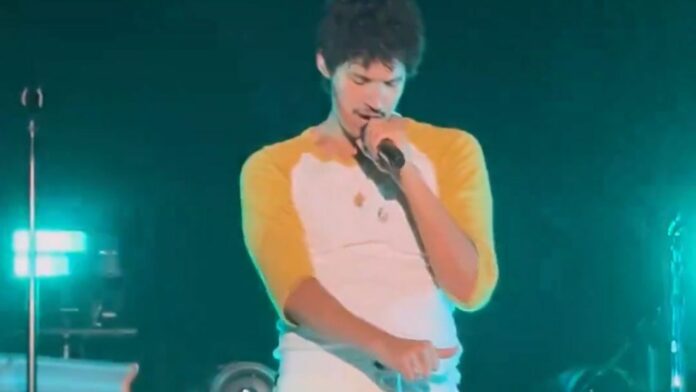 Omar Apollo cantante actor sexualidad orientación sexual concierto tokio 2024