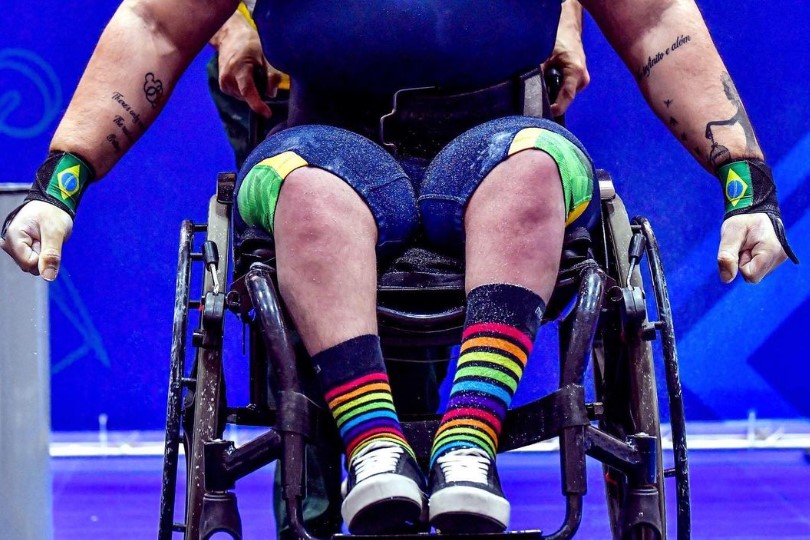 calcetas arcoíris lgbt gay fotos videos