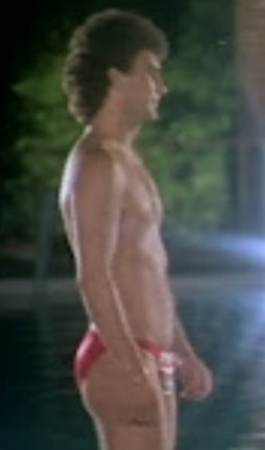 Mijares en traje de baño escápate conmigo