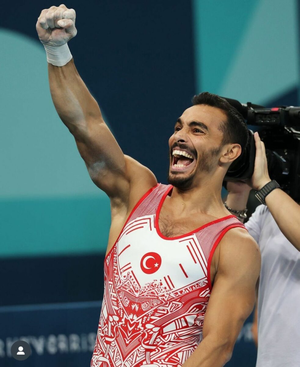 Ferhat Arıcan gimnastas juegos olímpicos parís 2024 guapos