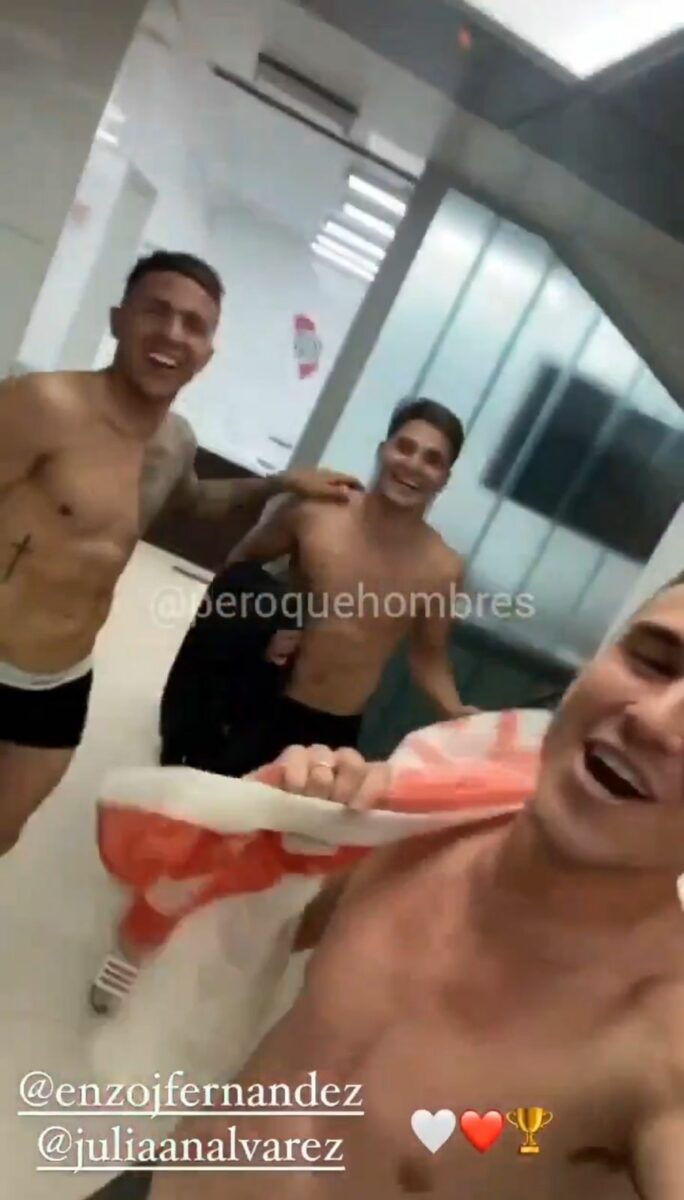 Enzo Fernández, Julián Álvarez y Agustín Palavecino