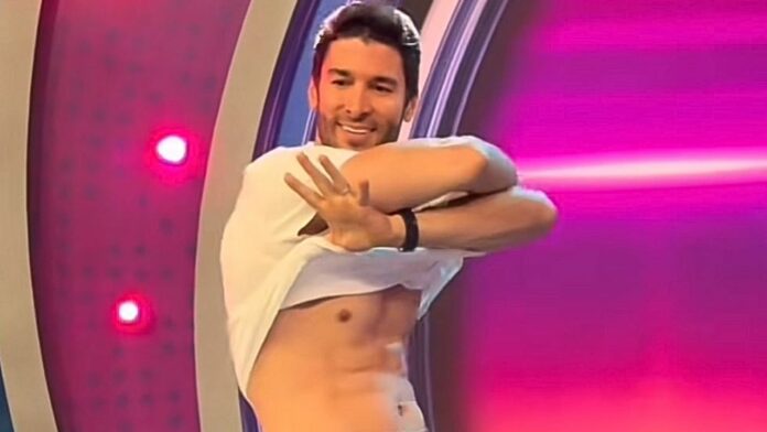 kike-mayagoitia-jorge-losa-video-show-stripper-baile-venga-la-alegria Kike Mayagoitia y Jorge losa video show stripper en venga la alegría