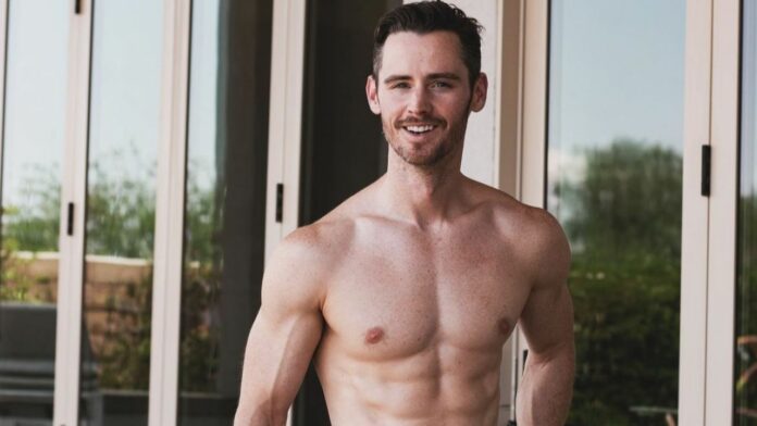 Dan Benson actor disney channel gay para adultos fotos videos biografía sexualidad pareja zeke los hechiceros de Waverly Place