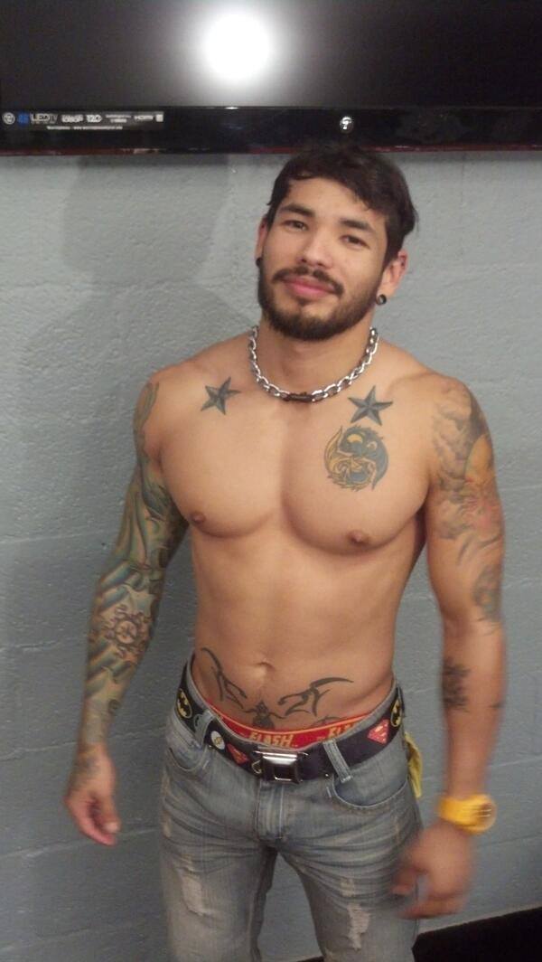 Draven Torres actor de cine explícito