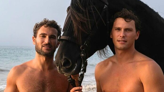 Payton Koch hermano de cooper koch con caballo