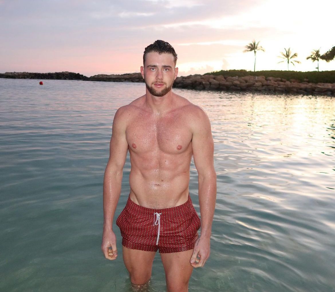 modelo de of que estuvo con shakira