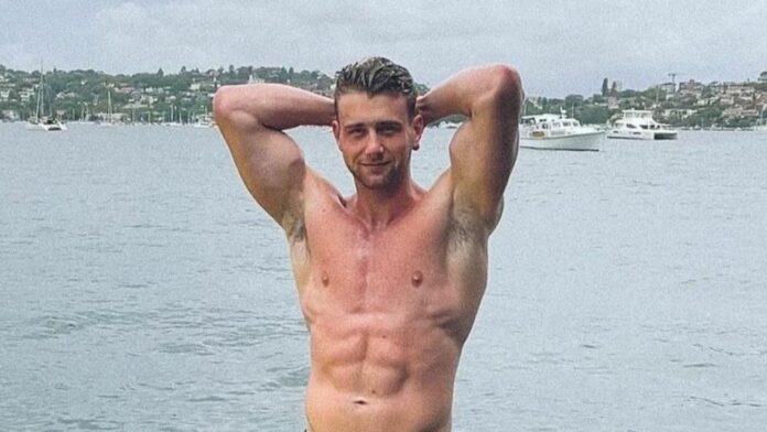 Harry Jowsey modelo shakira fotos videos soltera sexualidad pareja gay novia novio lgbt biografía youtuber