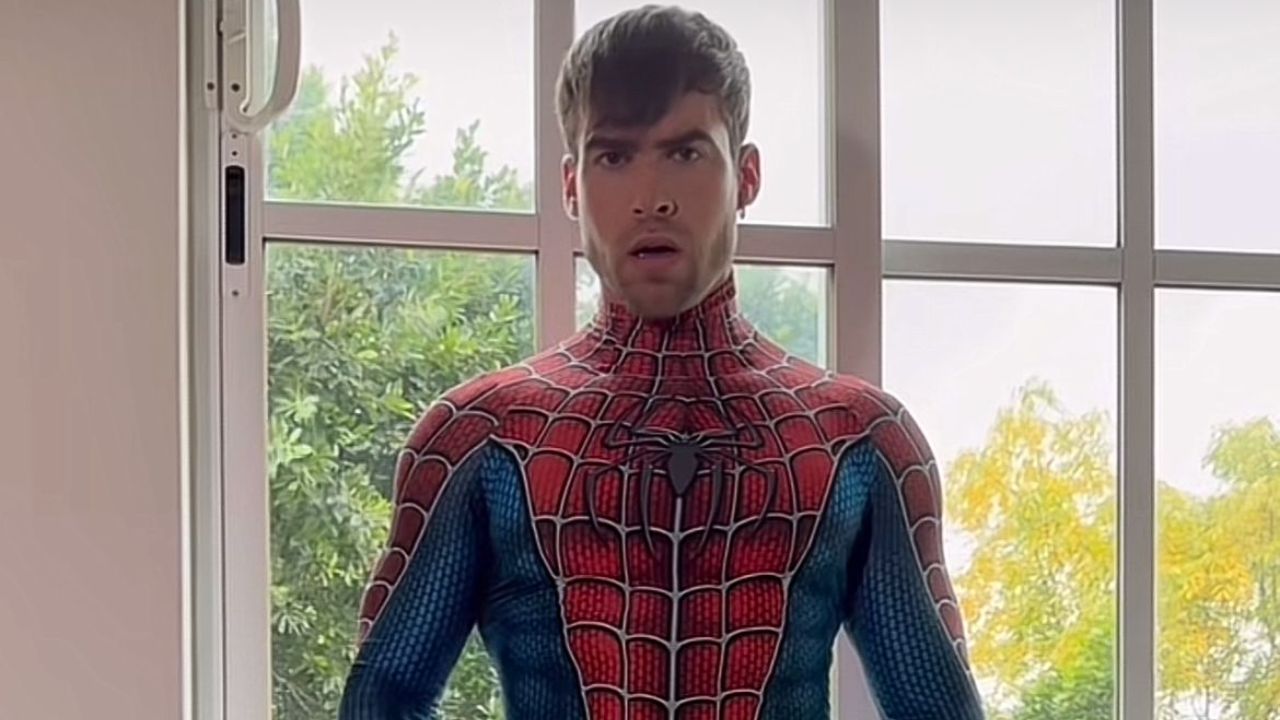 David Ortega spider-man fotos y videos de famosos en disfraz