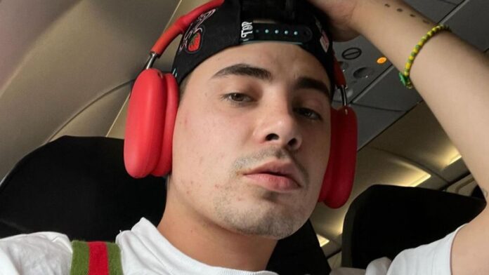 Aldo Arturo fotos biografía videos sexualidad pareja gay lgbt cantante tiktoker